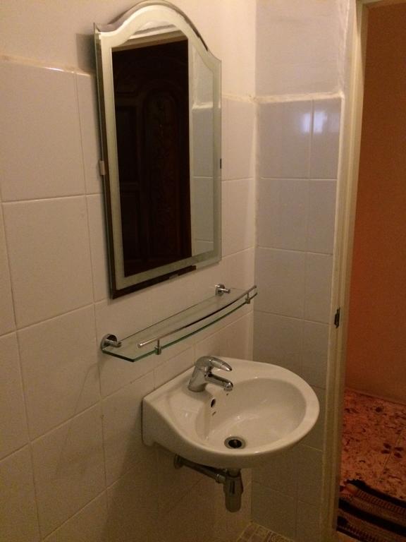 Hotel Mea Culpa Kampot Esterno foto