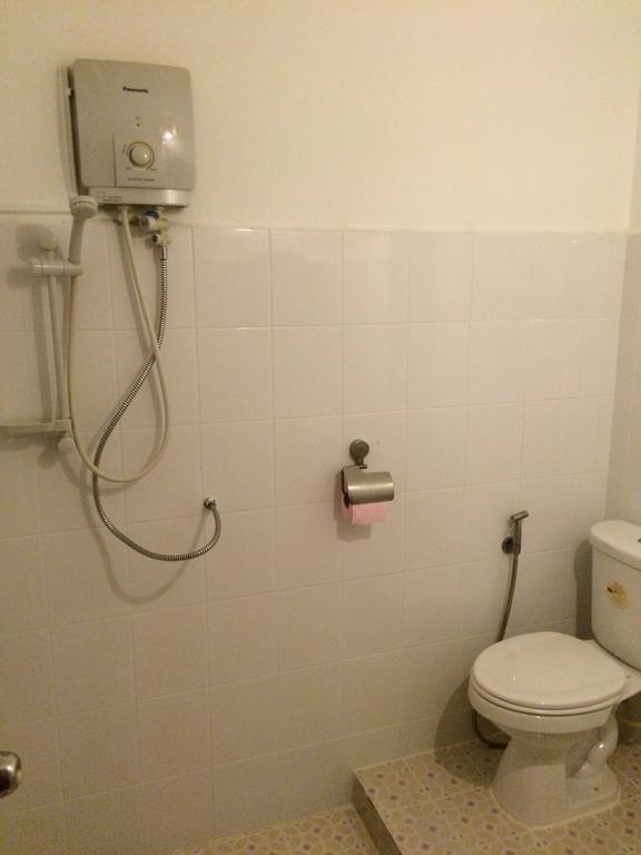 Hotel Mea Culpa Kampot Esterno foto