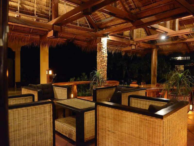 Hotel Mea Culpa Kampot Esterno foto