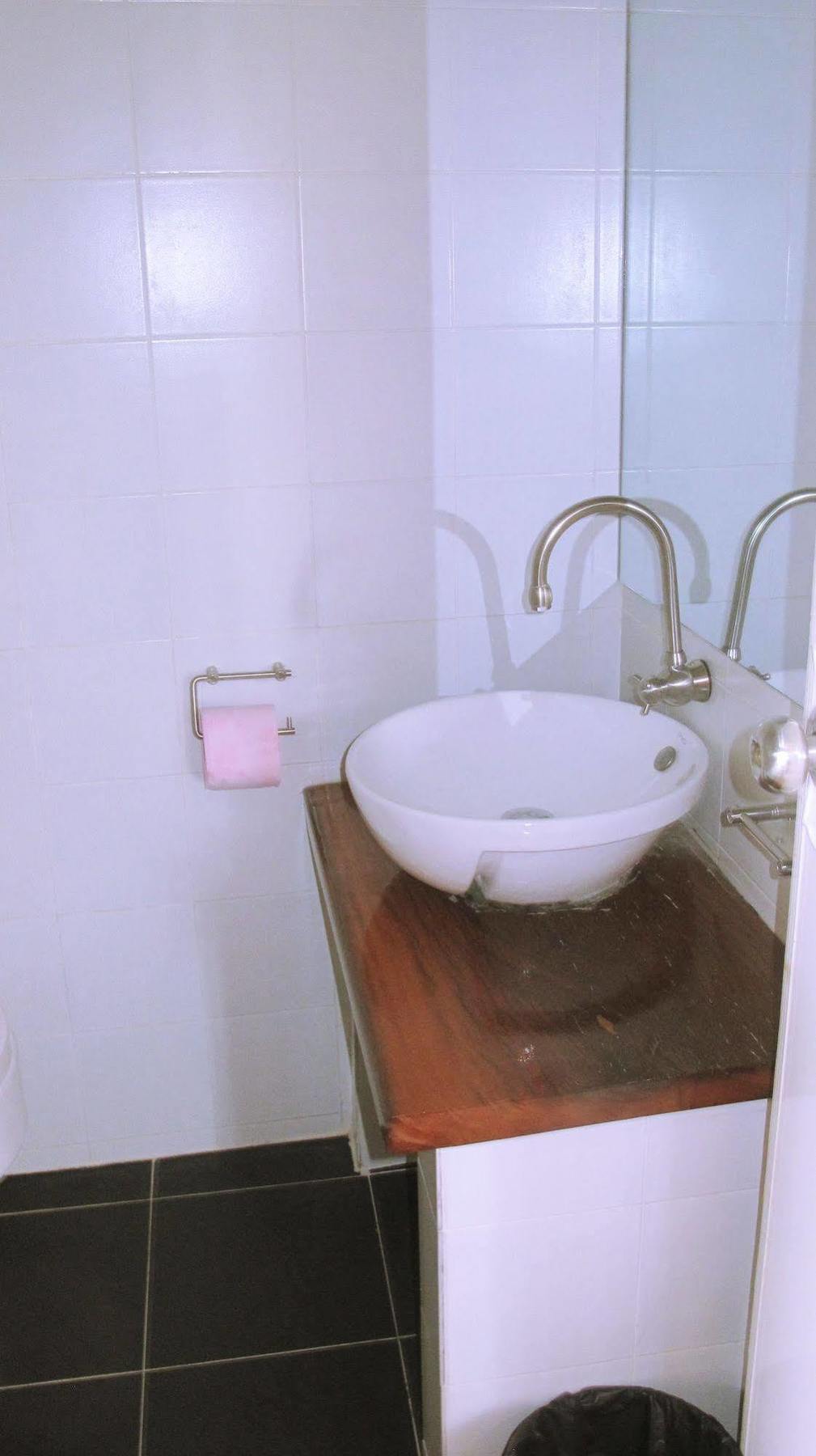 Hotel Mea Culpa Kampot Esterno foto