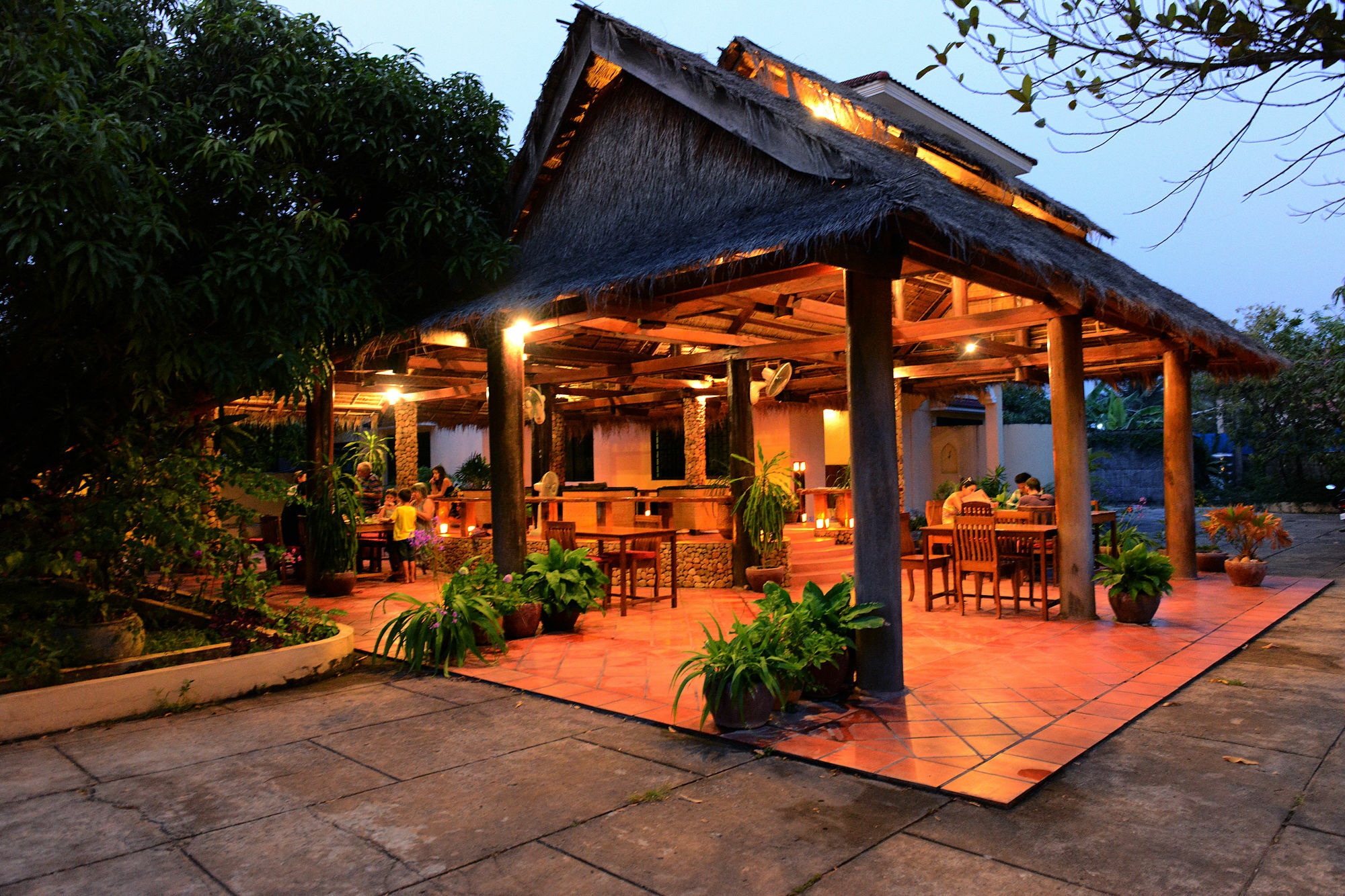 Hotel Mea Culpa Kampot Esterno foto